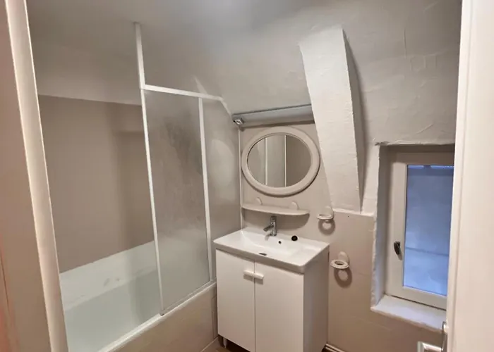 Duplex Avec Wifi Proche Du Centre Apartment